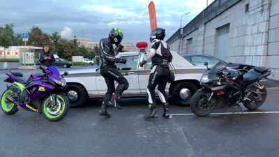 Мотоциклисты танцуют. Мото танец. Biker dancing