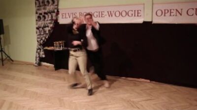 Татьяна Георгиевская танцует в украшении от Чащи Всего