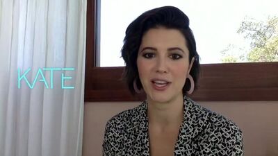 Mary Elizabeth Winstead Miku Martineau Interview Kate