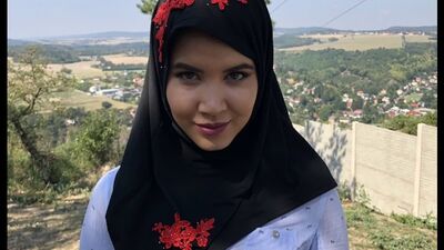 Sexwithmuslims - Lady Dee is obediently waiting for her horny husband [Мусульманка,Арабка,Секс,Порно,Восточное порно,Минет]