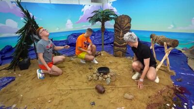 {A4} Кто Последний Покинет НЕОБИТАЕМЫЙ ОСТРОВ, Получит 1000$