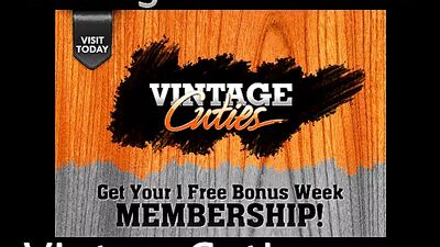 3 зрелые дамы раздеваются в офисе (винтаж 1940-х)