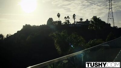 TUSHY первый анал Ariana Marie