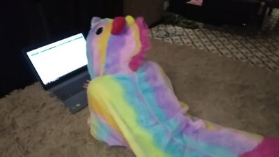 БРАТ ВЫЕБАЛ МЛАДШУЮ СЕСТРУ, ПОКА РОДИТЕЛЕЙ НЕ БЫЛО ДОМА