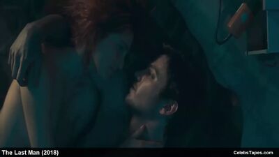 Знаменитость Liz Solari и эротические сцены из фильмов в топлес