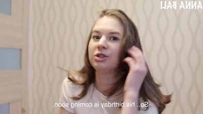 Друг, ты зачем в мой подарок член засунул? Теперь и меня трахни(русские big tits, anal, brazzers, porno, инцест мамка)