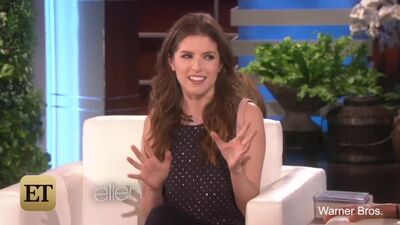 How Anna Kendrick Avoided a Nip Slip at the 2015 GRAMMYs