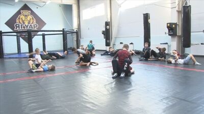 Боец из Нефтекамска Руслан Яманбаев продолжает готовиться к поединкам