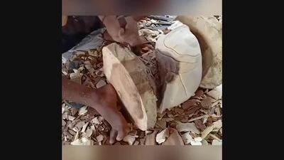 Художественная резьба по дереву. табурет из бревна [elj;tcndtyyfz htpm,f gj lthtde. nf,ehtn bp ,htdyf