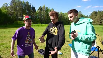 [A4] ЗЛОЙ МОРОЖЕНЩИК в Реальной Жизни !