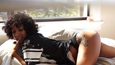 Temptations Amalia Alvarado. легкая эротика приват соблазн секс. красивые формы, зачетный орех, возбуждающие сиськи