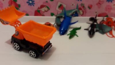 Машинки. Самосвал. Погрузчик. Машины для детей. Мультики про машинки.игрушка акула