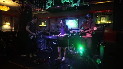 Hale De Mars - Ветер Марта (Live London Bar)